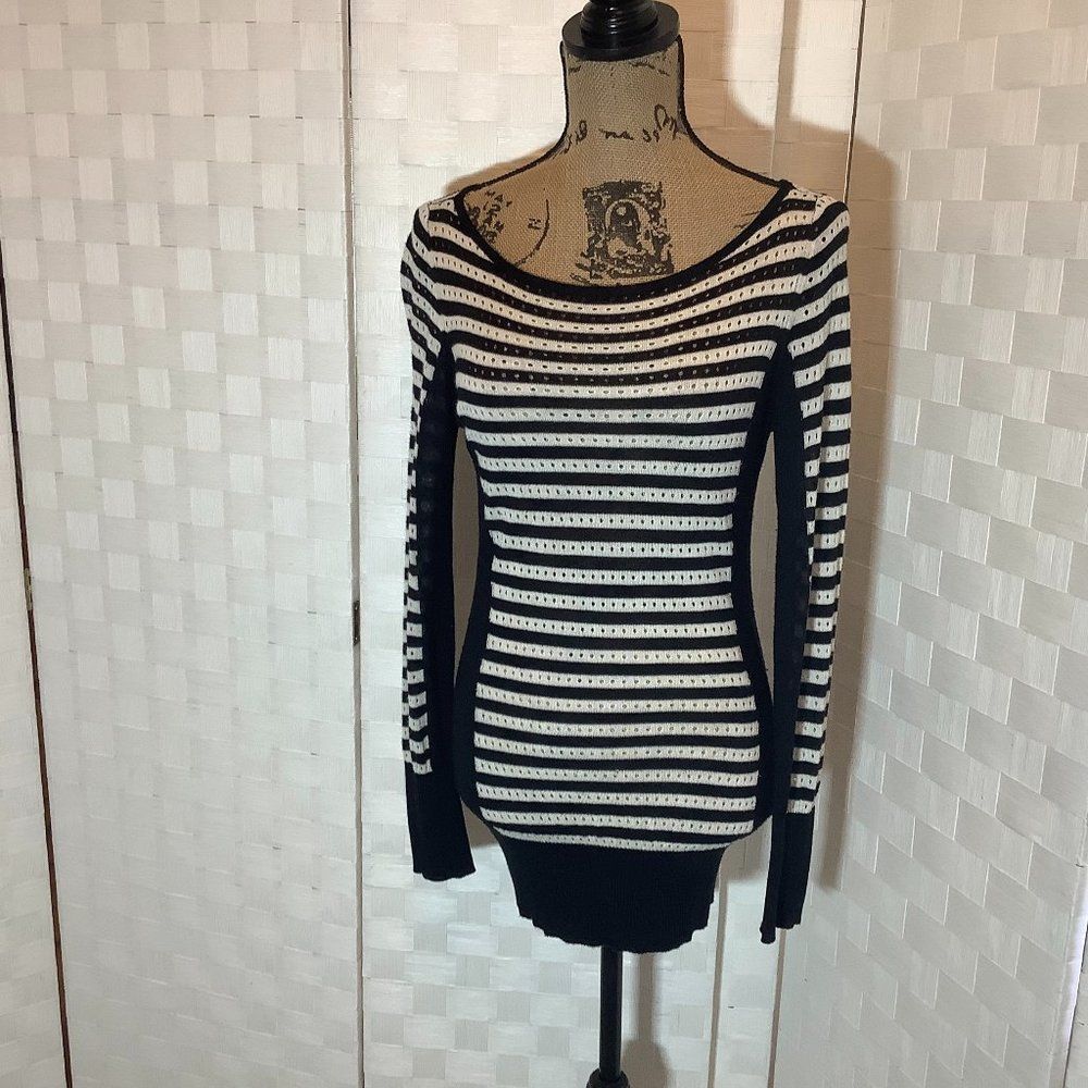 Clearance cache' knit sweater